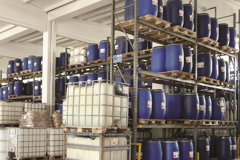 Chemical & Gases Supplies Egypt Reliable chemical supplies for ships in Egypt – Manta Shipping